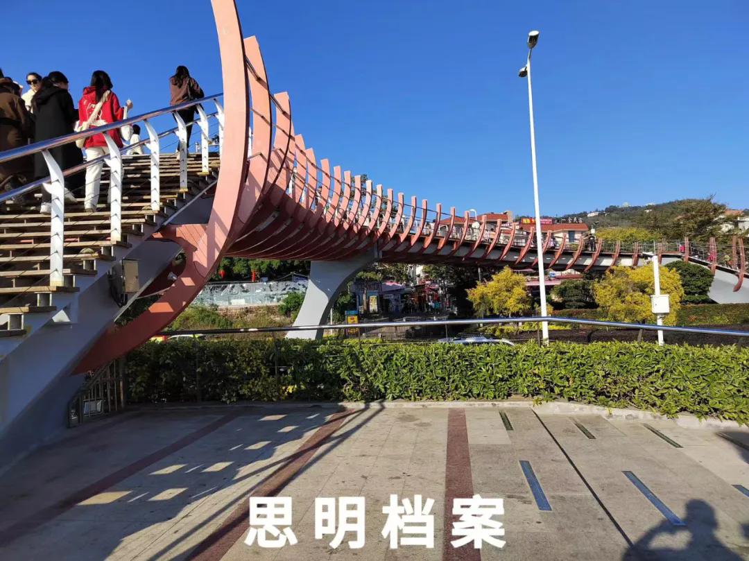 1735177345843008.png 1735177345843008.png